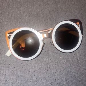 Round White Retro Sunglasses